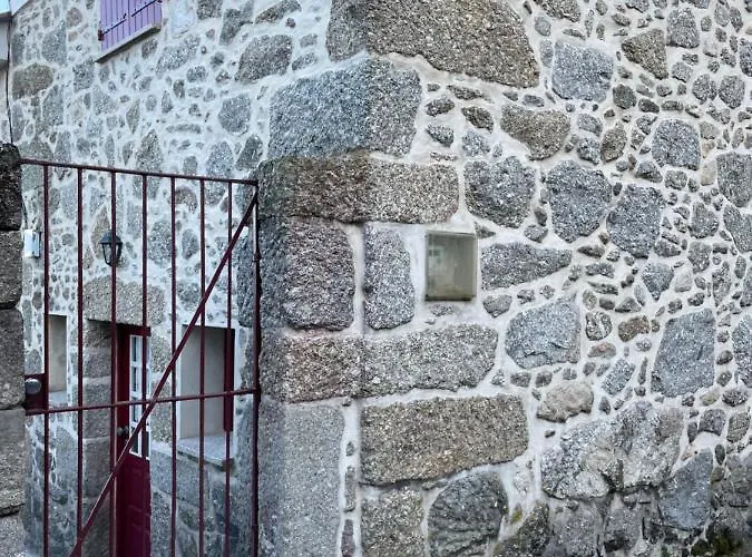 Casa Dos Pintos